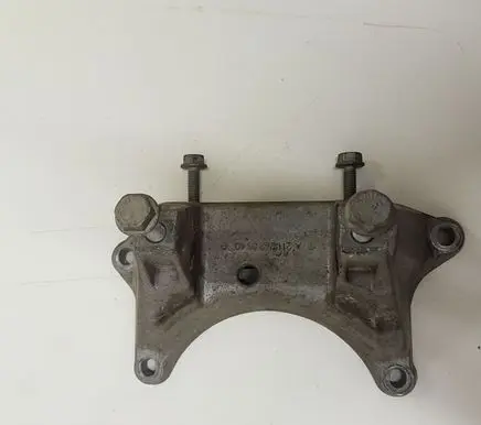 Mercedes-Benz C W204 Gearbox mounting bracket A2112420340