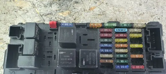 Volvo XC90 Fuse module 518826003