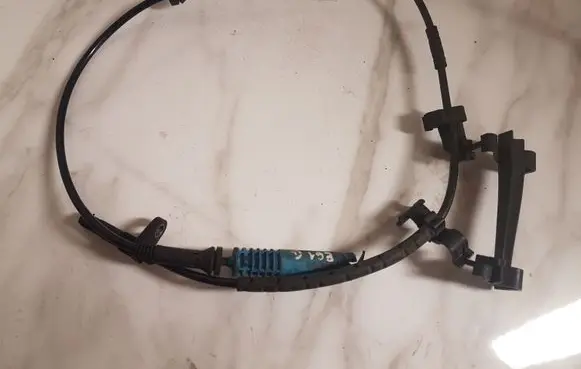 BMW 5 E60 E61 ABS brake wheel speed sensor 9087059 10335056