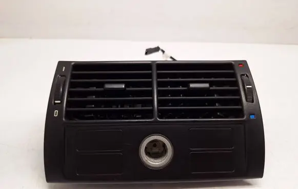 BMW X5 E53 Rear air vent grill 8370910 64228370910