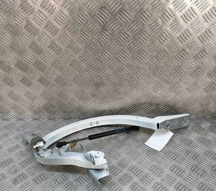 Audi A5 Tailgate/trunk/boot hinge 8W6827302