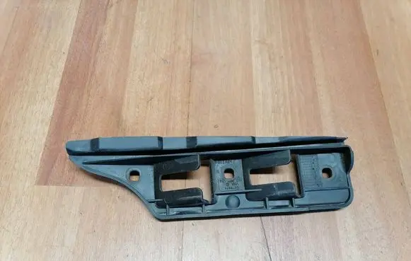 Volkswagen Golf V Front bumper mounting bracket 1K0807184