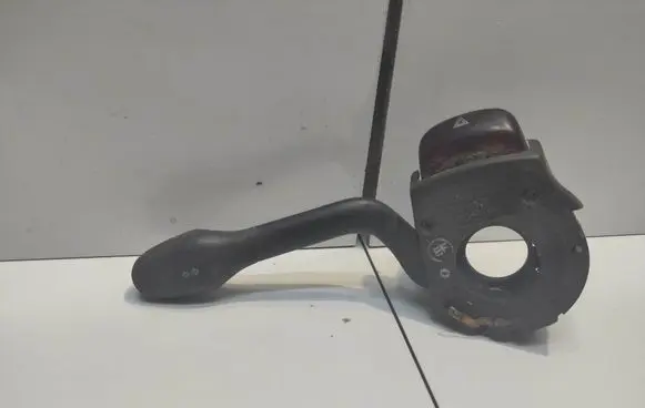 Volkswagen Golf III Indicator stalk DOTSAE0891