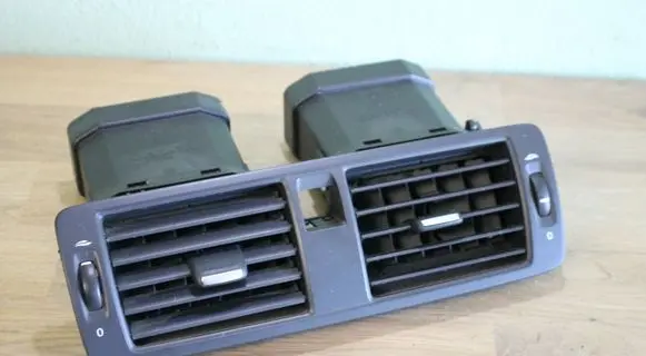 Volvo V50 Dash center air vent grill 39888668