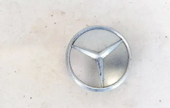 Mercedes-Benz C W202 Original wheel cap