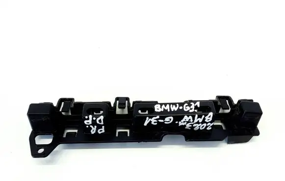 BMW 5 G30 G31 G38 Front bumper mounting bracket 7387342 25893911