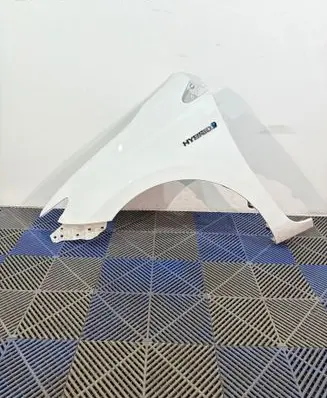 Toyota Auris E180 Fender 