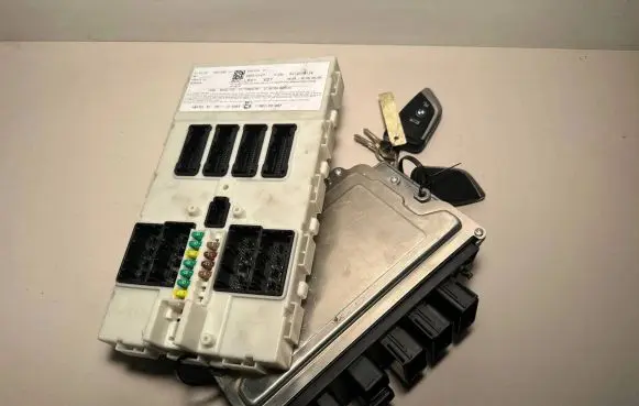 BMW 2 F45 Engine ECU kit and lock set 8654460 0261S14439 170208451