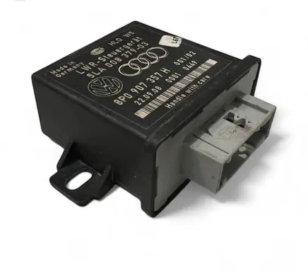 Audi A3 S3 A3 Sportback 8P Light module LCM 8P0907357H 5LA00837903