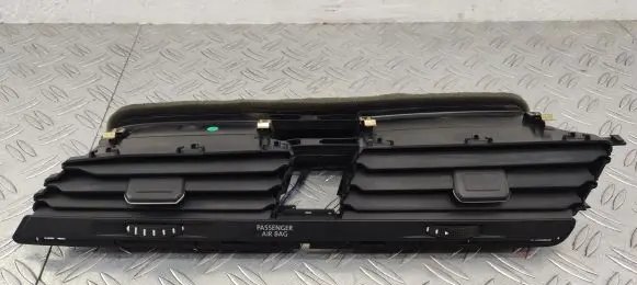 Volkswagen Touran III Dash center air vent grill 5TC819727