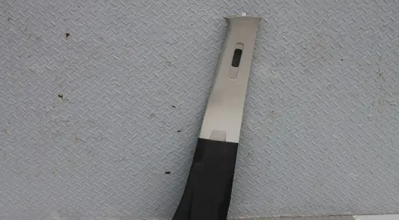 Suzuki SX4 S-Cross (B) pillar trim (bottom) 76211-61M0 76211-61M1 76231-61M0