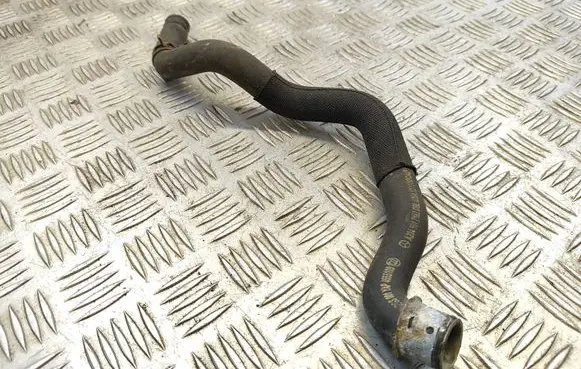 Mercedes-Benz C W204 Engine coolant pipe/hose A2045017182