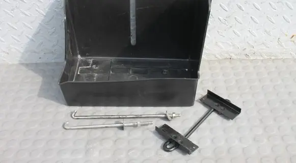 Mitsubishi L200 Battery bracket MN179221L200 MN179221