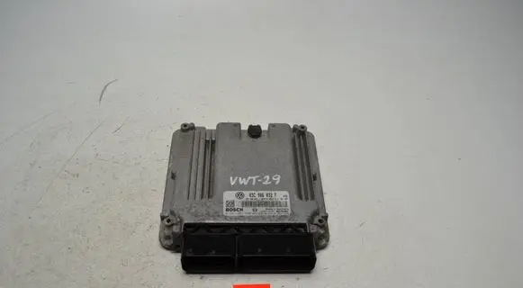Volkswagen Touran I Engine control unit/module 03C906032F 0261201540 03C906032