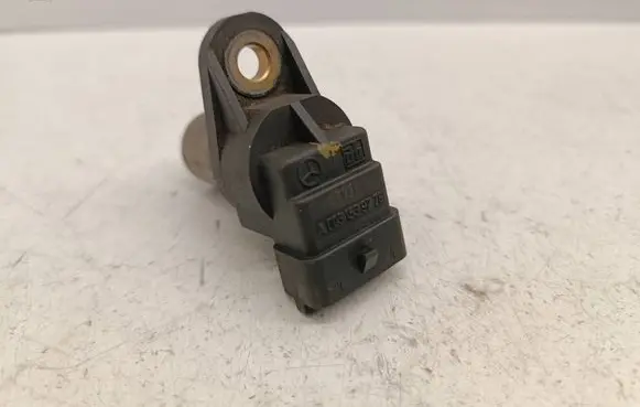 Mercedes-Benz A W168 Camshaft position sensor A0031539728 0031539728