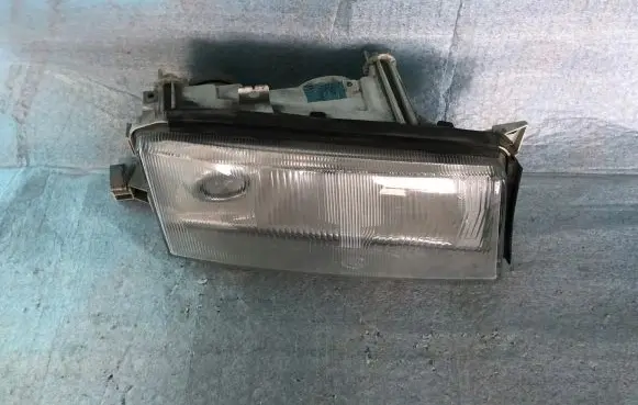 Skoda Octavia Mk1 (1U) Headlight/headlamp