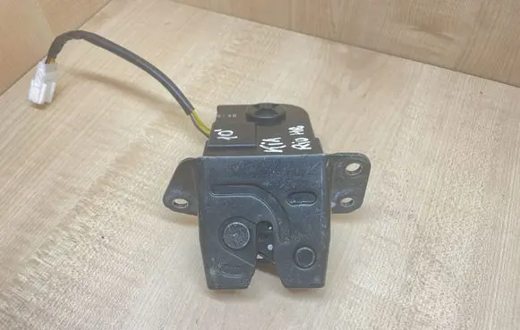 KIA Rio Tailgate/trunk/boot lock/catch/latch