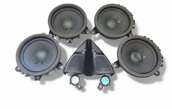 Volvo S60 Audio system kit 30781068 30657445 30781067