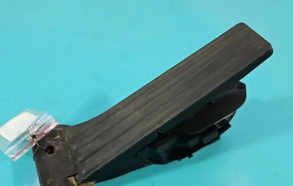 BMW 5 G30 G31 G38 Accelerator throttle pedal 6859999 IMPRK1591986