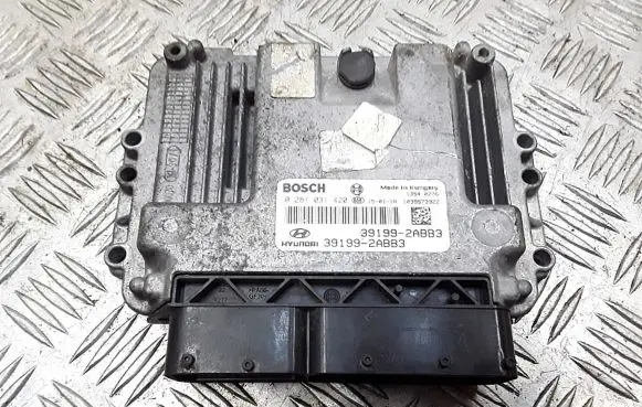 Hyundai ix35 Engine control unit/module