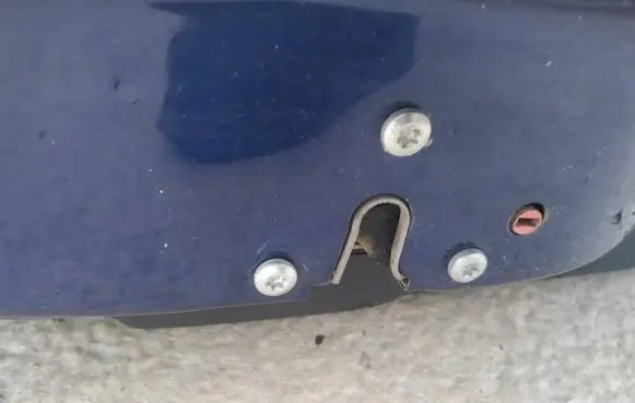 Opel Zafira B Rear door lock