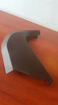 Foot area side trim