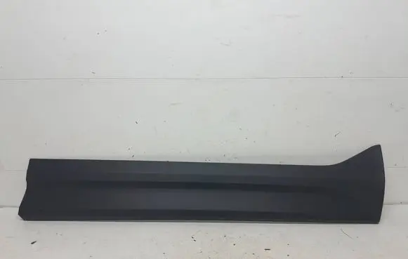 Volvo XC40 Front door trim (molding) 32409185 32409191