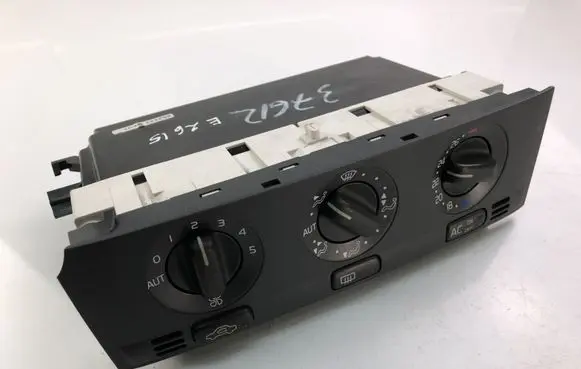 Volvo S40, V40 Climate control unit 863583