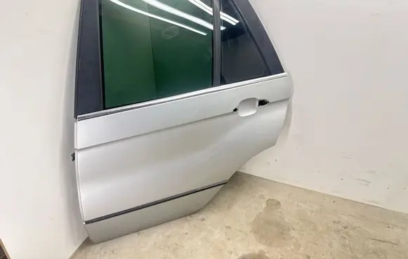 BMW X5 E53 Rear door 