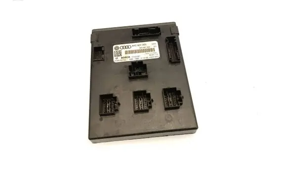 Audi A6 S6 C6 4F Comfort/convenience module 8K0907063 01021001