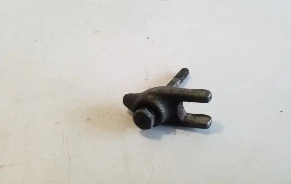Iveco Daily 5th gen Fuel Injector clamp holder