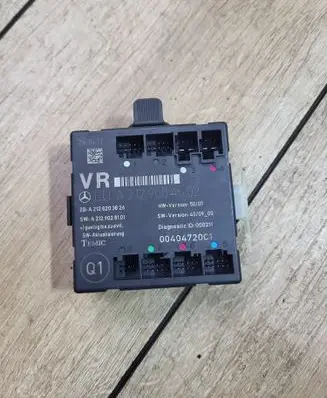 Mercedes-Benz E W212 Door control unit/module A2129004502 A2129028101 A2128203826
