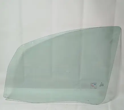 Mitsubishi Colt Rear side window 43r-00048 X33N101S