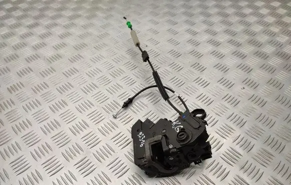 Opel Astra L Rear door lock 9846823880