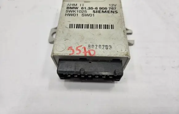 BMW 5 E39 Tow bar trailer control unit/module 61356908767
