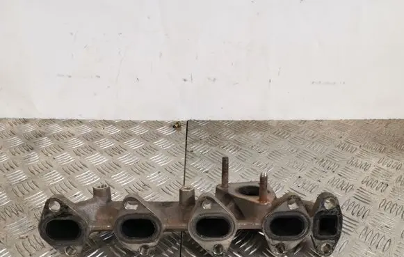 KIA Sorento Exhaust manifold
