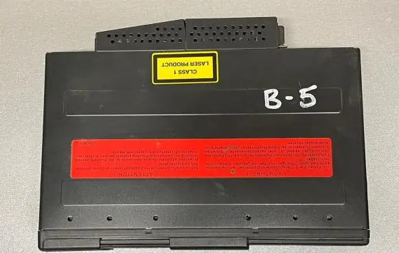 BMW 3 E90 E91 CD/DVD changer 6977759 AL900760256386 65126977759