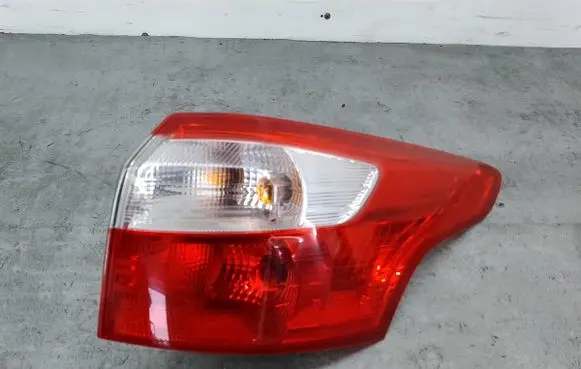 Rear/tail lights