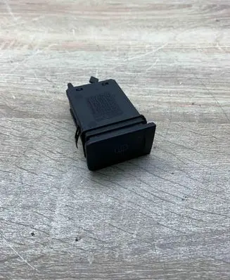 Volkswagen Golf IV Windscreen/window heater switch 1J0953235A USED