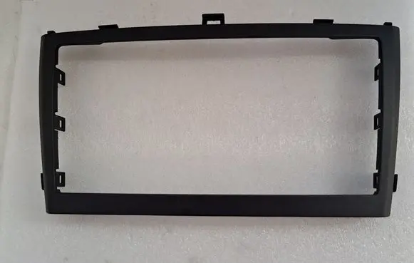 Radio/GPS head unit trim