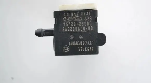 Hyundai Santa Fe Airbag deployment crash/impact sensor 959202B000