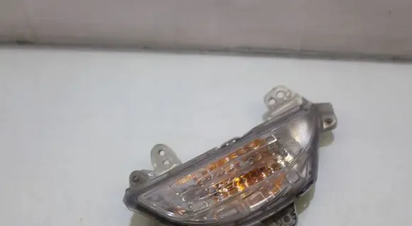 Mazda 3 III Front indicator light