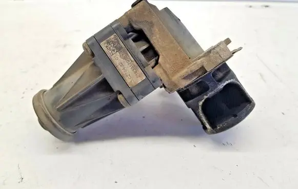Opel Combo D EGR valve 701599040 nr8716
