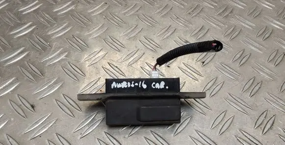 Tailgate opening switch