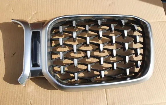 BMW X3 G01 Front bumper upper radiator grill 40505414 10627111