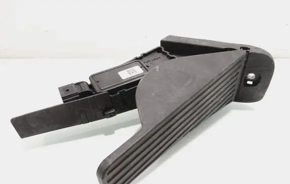 Volvo S90, V90 Accelerator throttle pedal 31445780