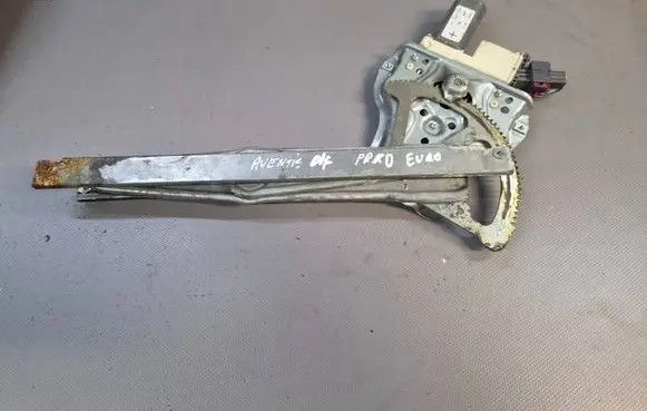 Toyota Avensis T250 Front door window regulator with motor 6981005050 994024