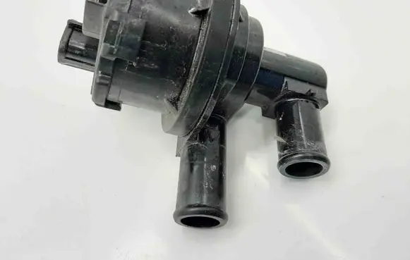 Toyota RAV 4 (XA40) Electric auxiliary coolant/water pump 0641001301