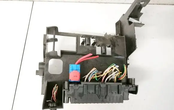 Peugeot 206 Fuse box set 9624107080