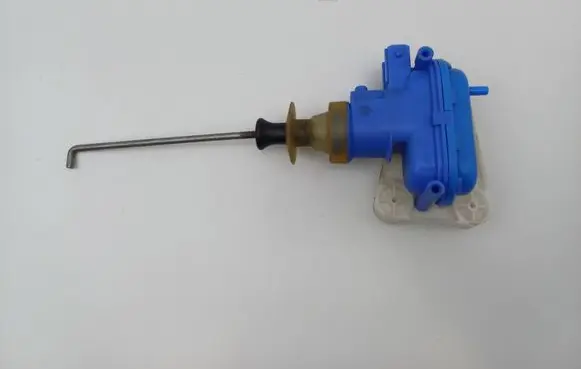 Audi 100 200 5000 C3 Central locking vacuum pump 893862153C